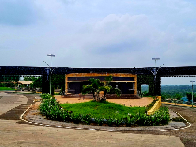 Shraddheya Shri Atal Bihari Vajpayee Botanical Garden-