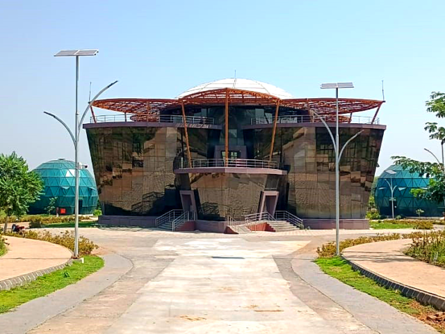 Shraddheya Shri Atal Bihari Vajpayee Botanical Garden-